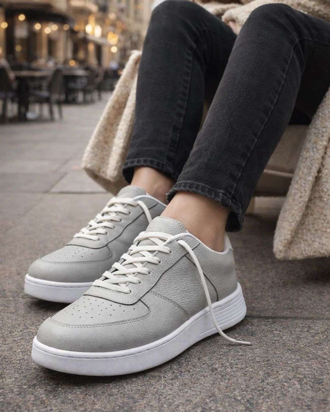 Women's Sneakers - 2099 Wear Luvensi