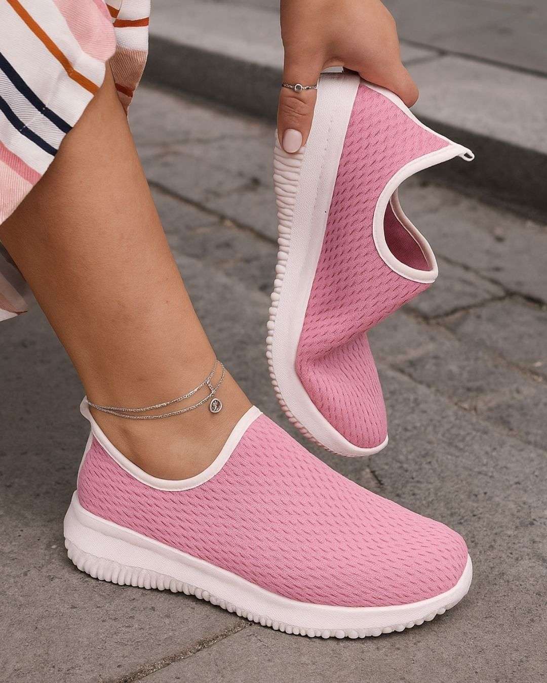 Women's Sneakers 4061_37 Wear Luvensi